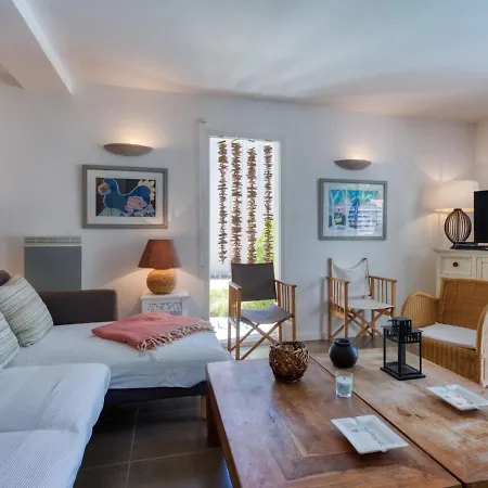 Le - Lca125 By Interhome Villa
